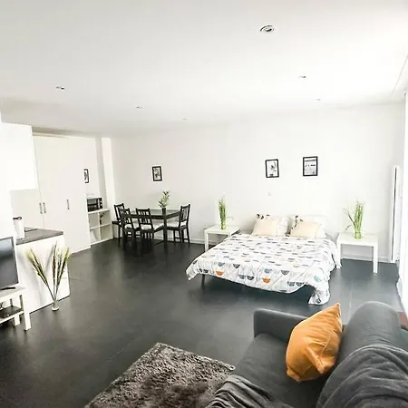 Le Repaire Pantin- Studio Lumineux Apartament Pantin