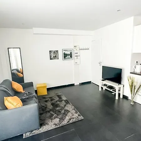 Le Repaire Pantin- Studio Lumineux *
